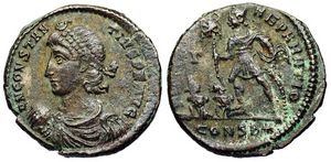 Constantius
                        II FEL TEMP Constantinople 89 two captives