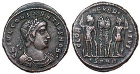 Constantius II
                      GLORIA EXERCITVS Heraclea 118